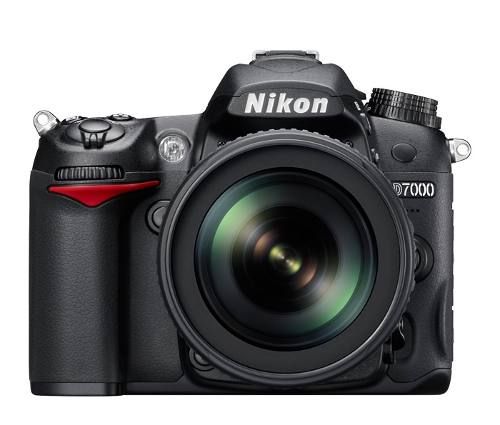 Câmera Nikon D7000 kit (18-105 VR) SLR