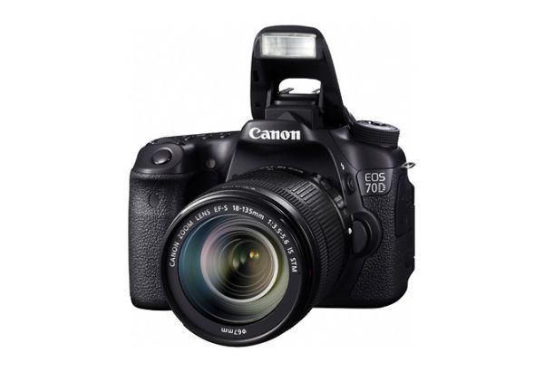 Câmera Canon 70D kit (com lente 18-135 STM) Canon 70D 18-135