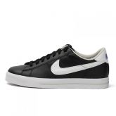 Tenis Nike esportivo